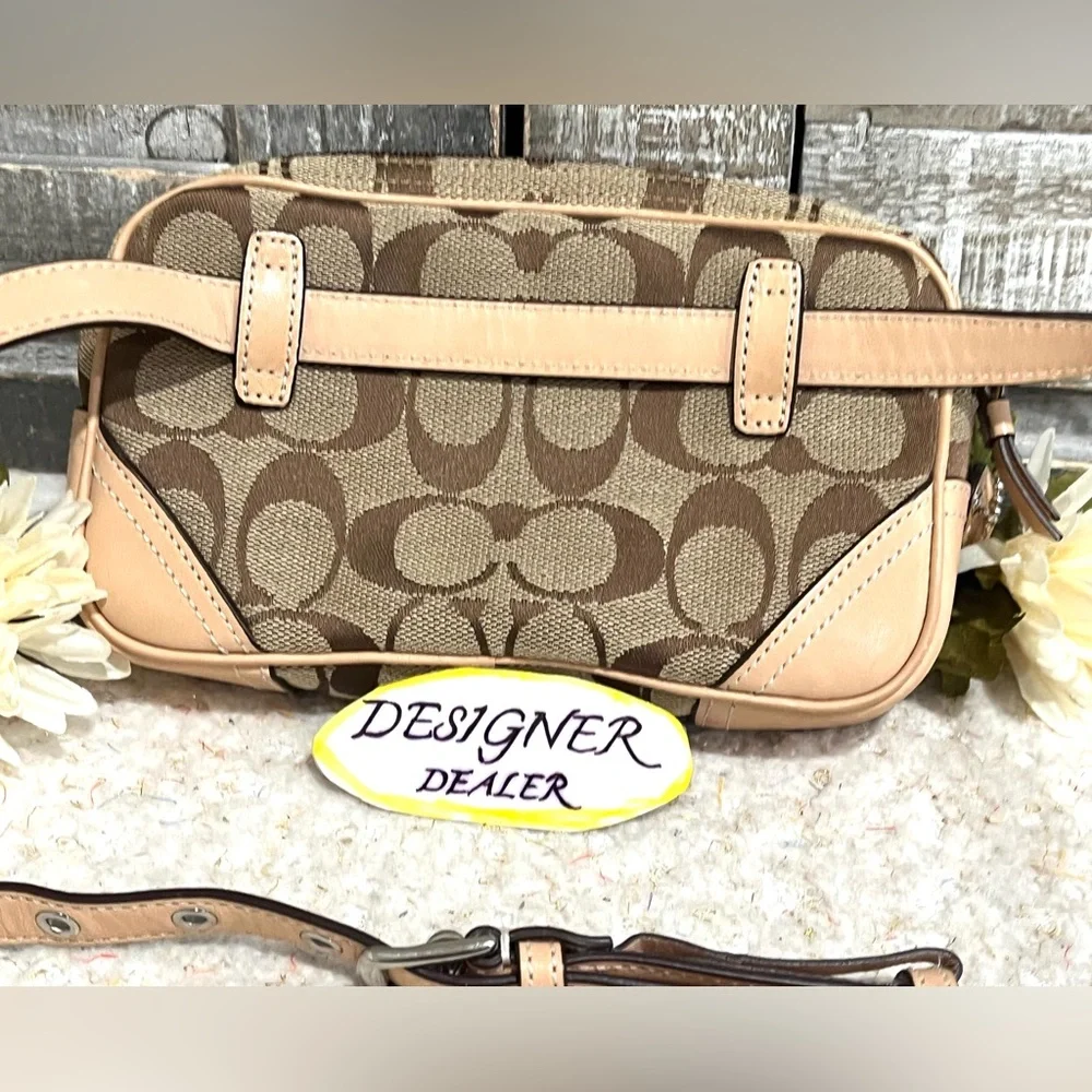 COACH Vintage Signature Canvas Vachetta Leather Trim Belt Bag Mint Cond